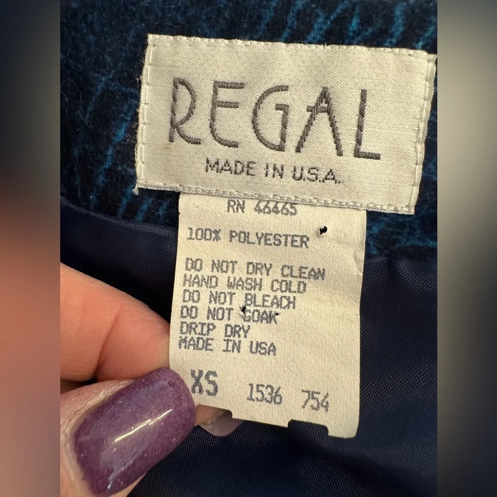 Vintage Regal Blue Reptile Jacket with Gold Accents - Picture 7 of 7